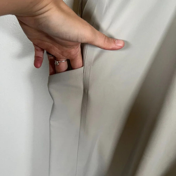 Athleta Stellar Straight Crop Pants Size 26 Travel Work Athleisure Neutral - Picture 7 of 13